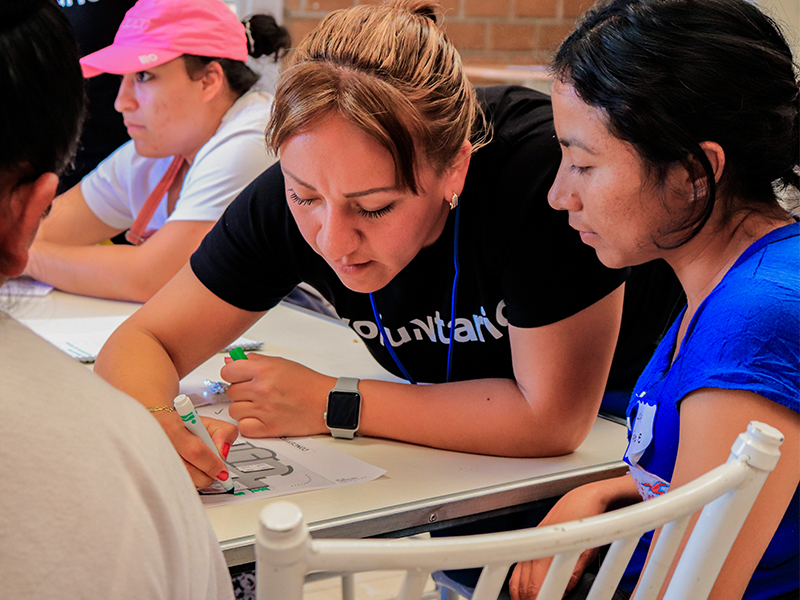Voluntariado Adobe Home
